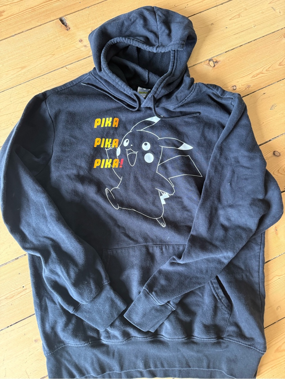 Pokemon Pikachu Hoodie Mens L Black Graphic Pullover Fleece Pika Pika Graphic